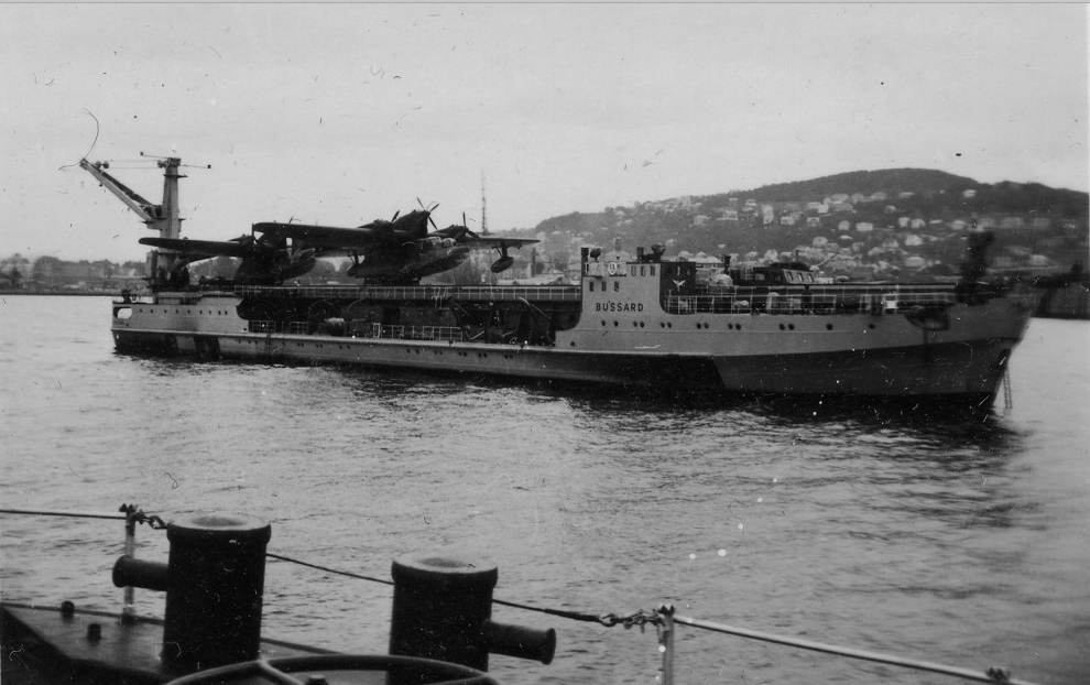 Гидроавиатранспорт Bussard в Норвегии, на катапульте летающие лодки BV-138