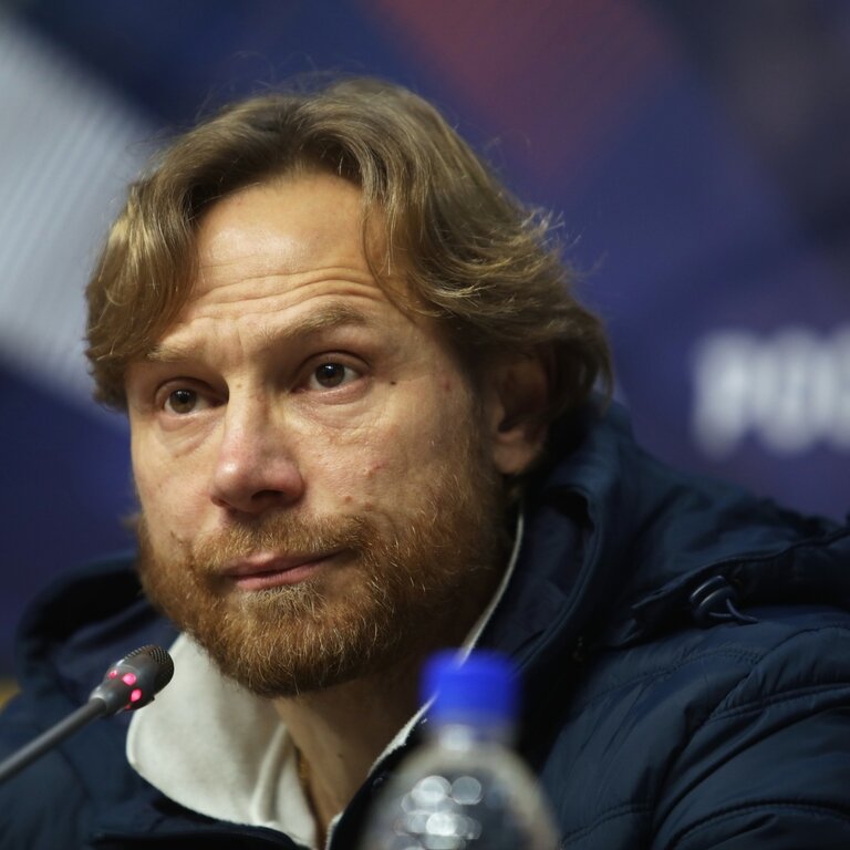 Валерий Карпин 