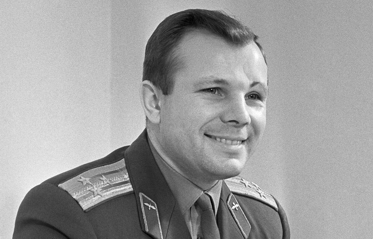 Гагарин это. Гагарин космонавт.