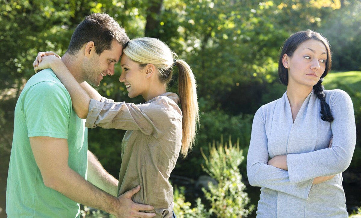 Две родные сестры 