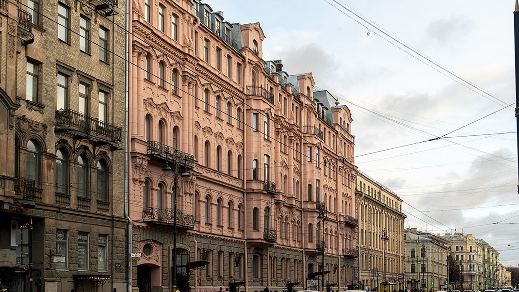 Кирочная 16 сайт. Кирочная улица. Кирочная улица старые 1735. Преображенский госпиталь Санкт Петербург. Фото Кирочной улицы.