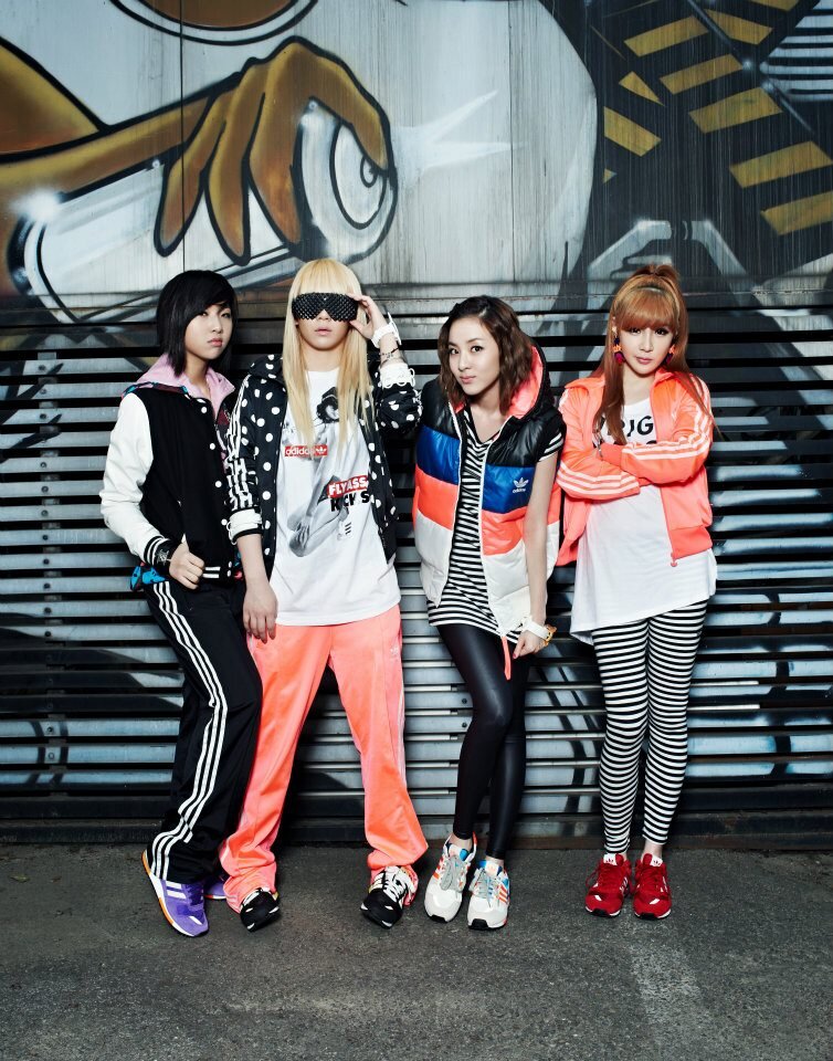 2NE1