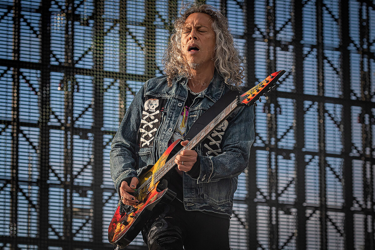 Кирк Хэммет. Источник: https://townsquare.media/site/366/files/2019/07/kirk-hammett-metallica-live-in-concert.jpg