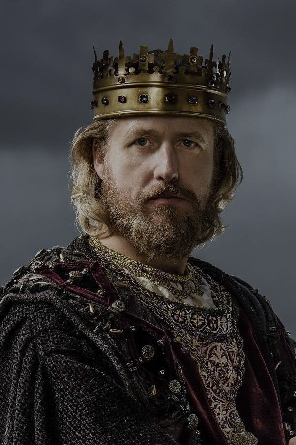 У. Мы история создания. Король эдуард 5 в короне. Корона королей сериал польша. Шекспир уильям "король лир".