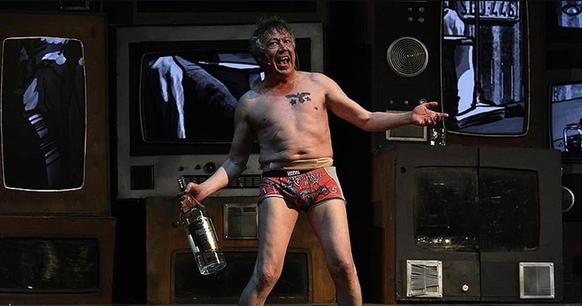 Ефремов на сцене