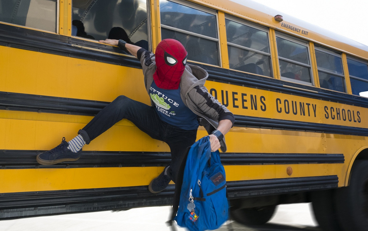 Коста костюм не подвезли