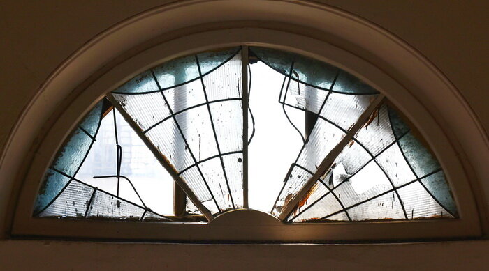 Аварийный витраж в Санкт-Петербурге по адресу Ул.Рузовская , д.9 
