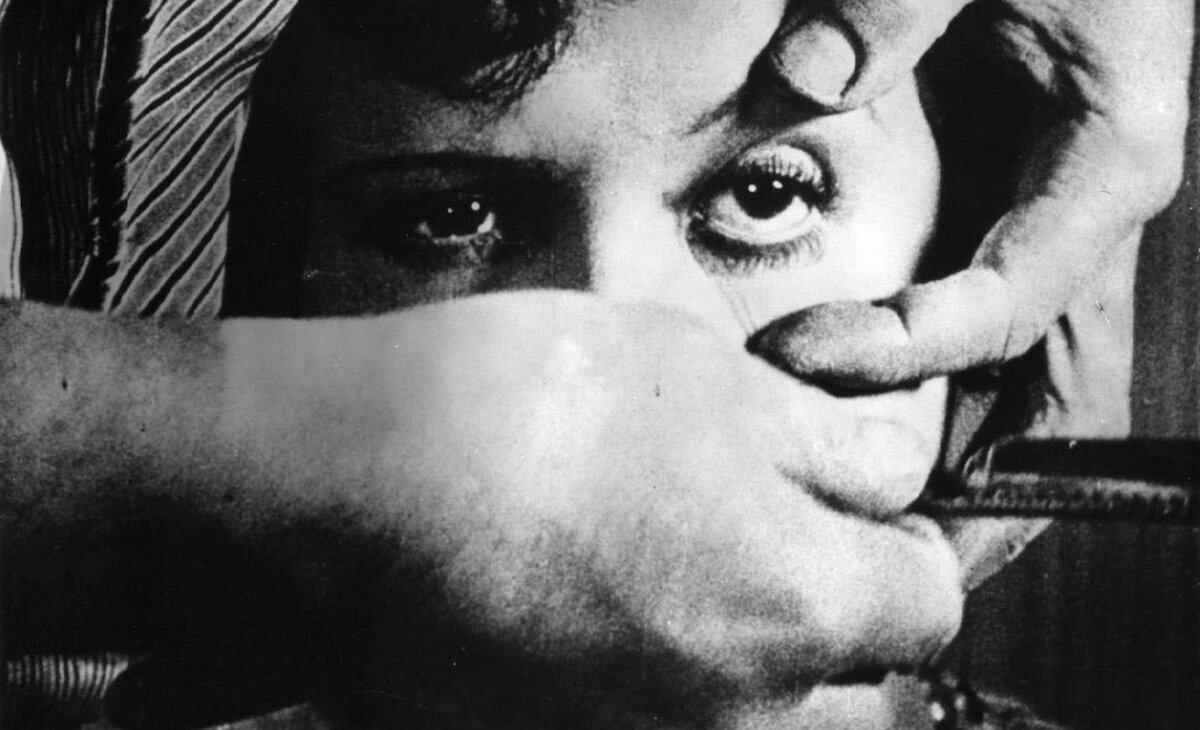 Кадр из кинофильма «Андалузский пёс» 1929 Реж. Луис Бунюэль