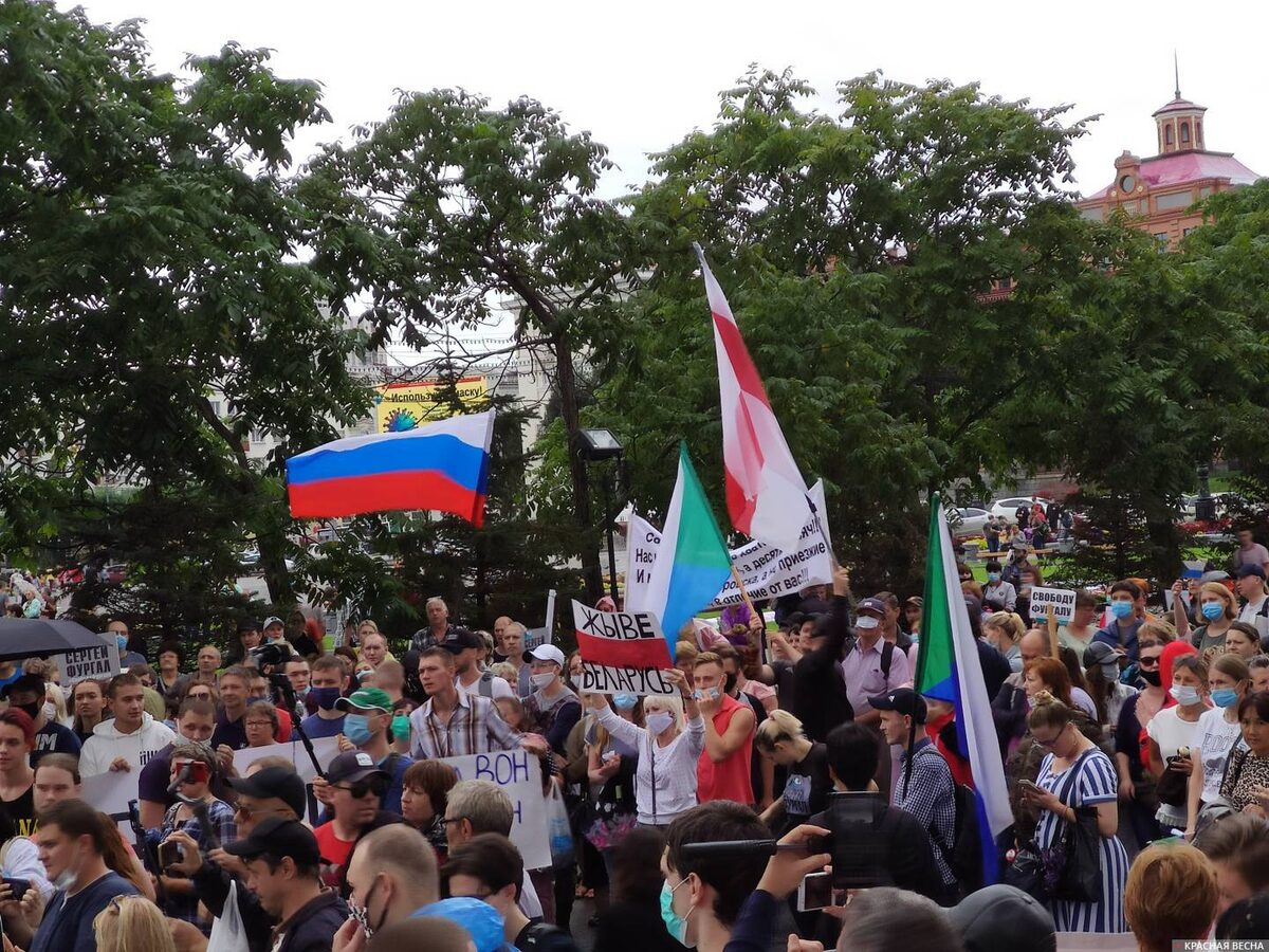 Протестующие в Хабаровске поддерживают беспорядки в Белоруссии. Фото: rossaprimavera.ru