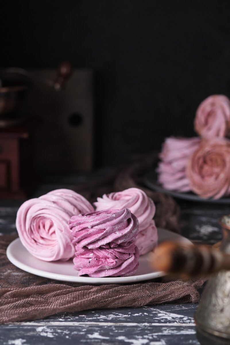 Зефир с малиной и ромом