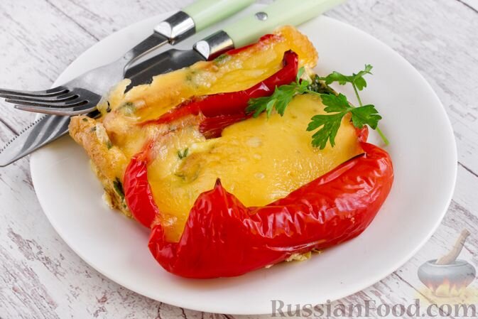 перец сладкий, яйца, молоко, соль, зелень петрушки, сыр твёрдый, масло подсолнечное