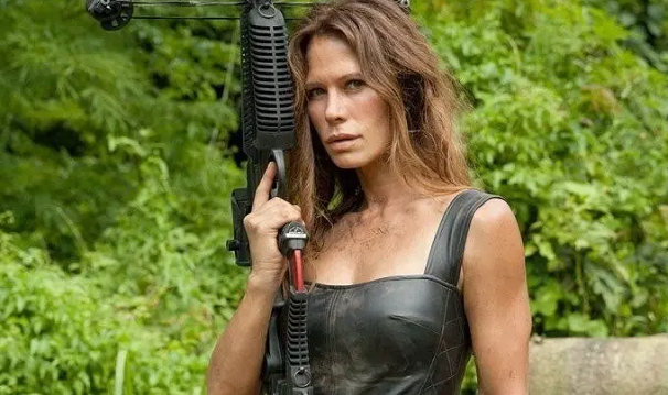 Рона Митра в фильме "Трудная мишень 2" 2016 г.