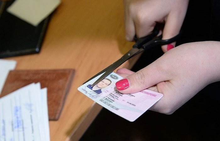 «Безобидные нарушения»: за что можно лишиться прав и не заметить