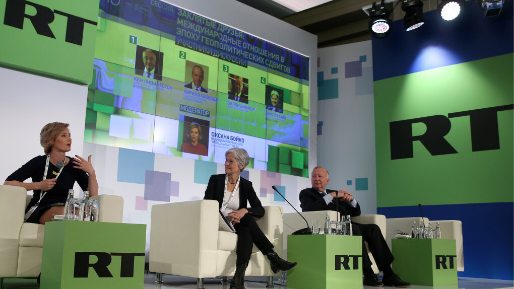 Russia Today - очень квалифицированные... нет, не журналисты. Пропагандисты. Выигрывают у западных СМИ практически в одну калитку. Вот только... Нам бы новости, а? Источник фото; Otr-online.ru