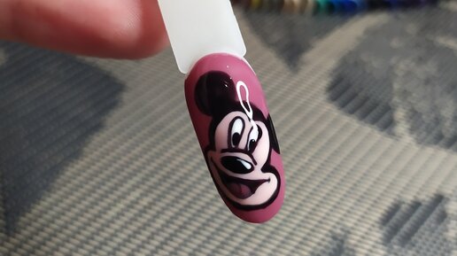 Микки Маус на ногтях, manicure Mickey mouse