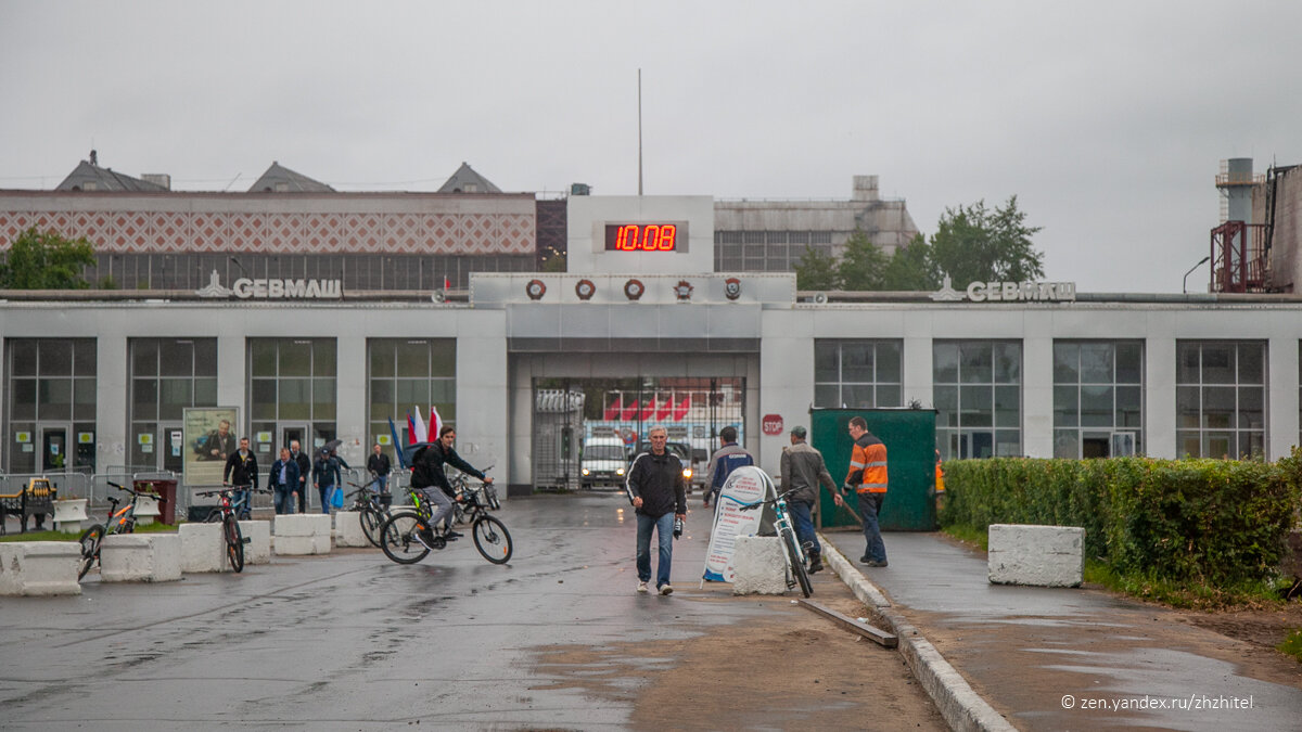 Северодвинск: митинг на площади и ракеты на заправке | ЖЖитель: путешествия  и авиация | Дзен