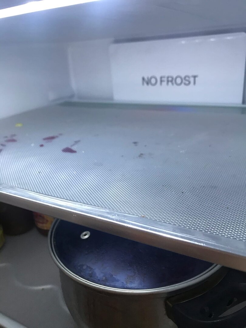 Моментально отмывается.