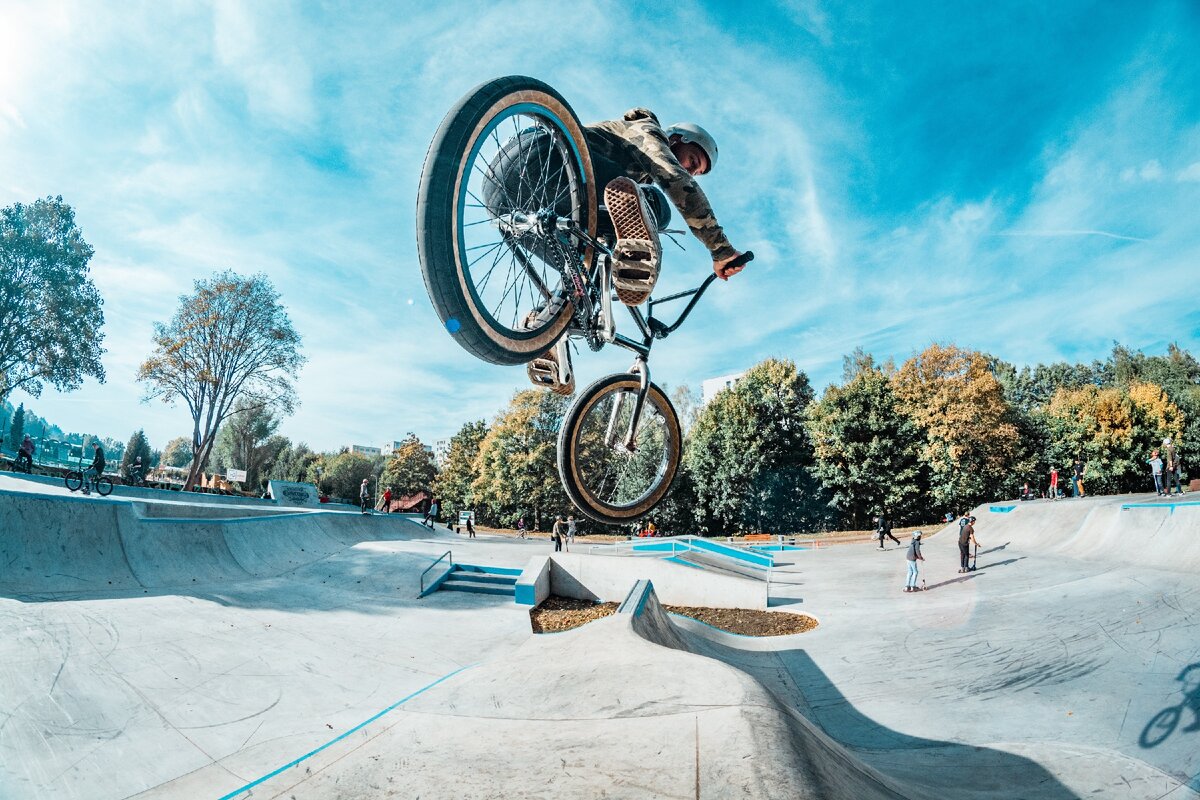 BMX велосипед спорт