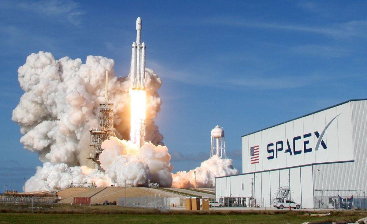 Легендарный запуск Falcon Heav