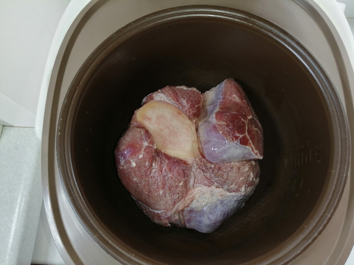 Говядина на кости