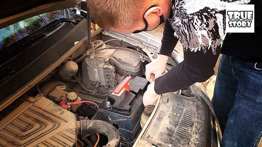 Родной аккумулятор "сдох" через 6 лет. Рискнул и заменил "ниссановский" АКБ на российский. Продавец сказал - "Тубор" отходит 10