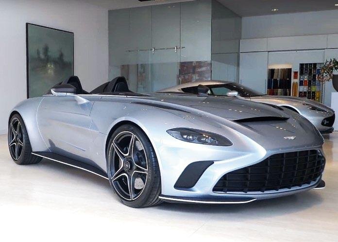 Aston Martin V12 Speedster