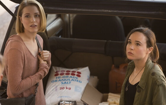 Кадр из фильма «В изоляции» (2015)