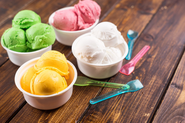 яркие шарики итальянского мороженого