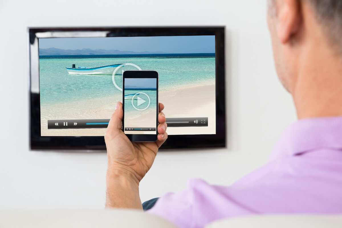 Connect your phone. Как оптимизировать ТВ И смартфон. Как смотреть телевизор через смартфон бесплатно все каналы. Смотреть телевизор вечером. Можно ли через смартфон смотреть телевизор на селе.