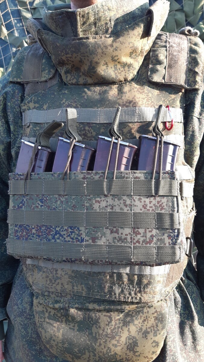 Бронежилет 6б23 солдата армии ДНР. Фото автора