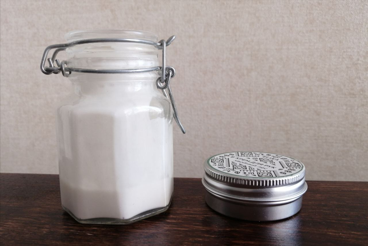 Пасты, сложенной в упаковку из-под крема для рук, мне точно хватит недели на две-три