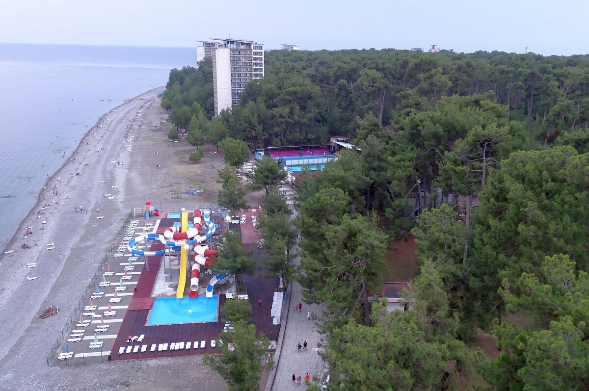 Пицунда аквапарк и дельфинарий