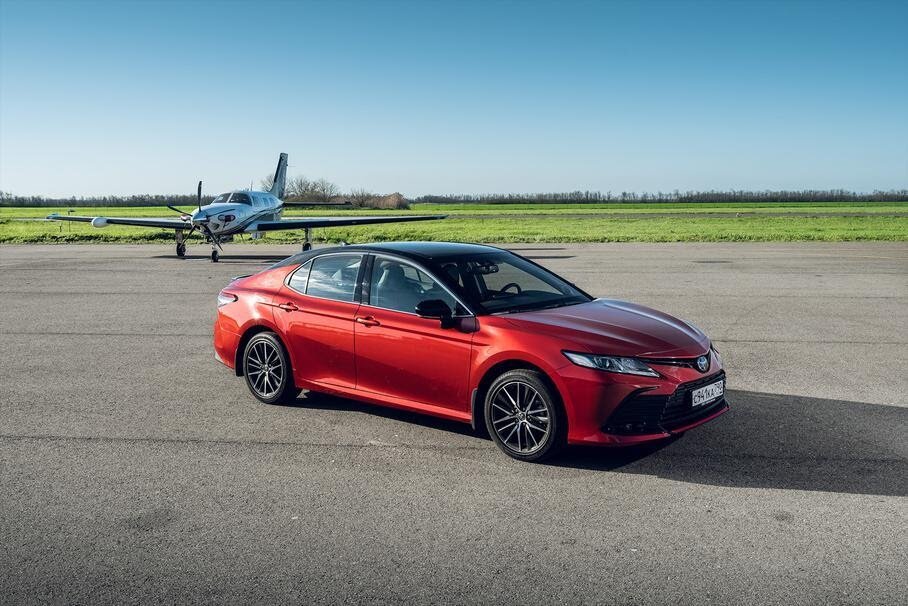 Toyota Camry GR Sport