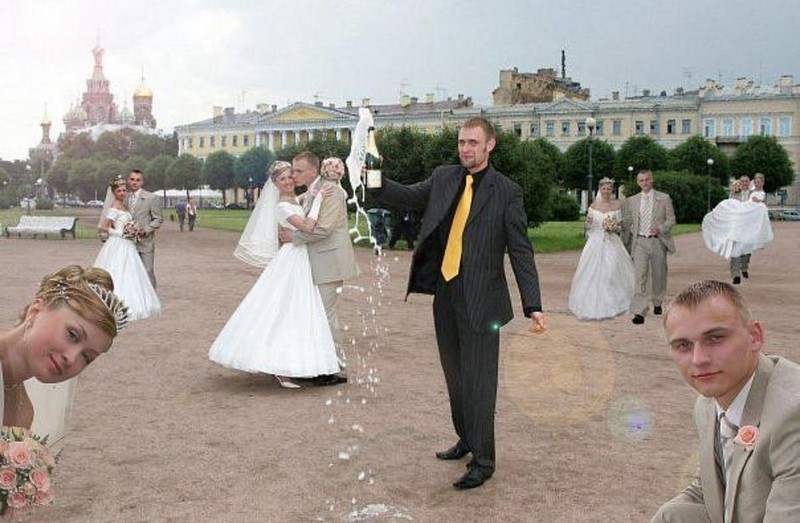 Самая бестолковая. Свадьба фото. Убогие свадьбы. Ужасная Свадебная фотосессия. Ужасные русские свадьбы.