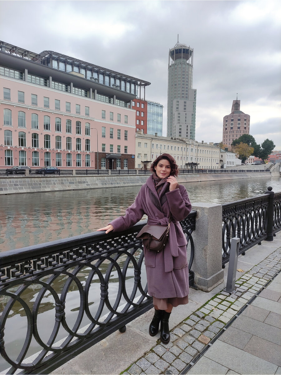 Приветствую вас на канале! Всем отличного настроения! С вами Дизайнер и Блогер - Яна Левашова.