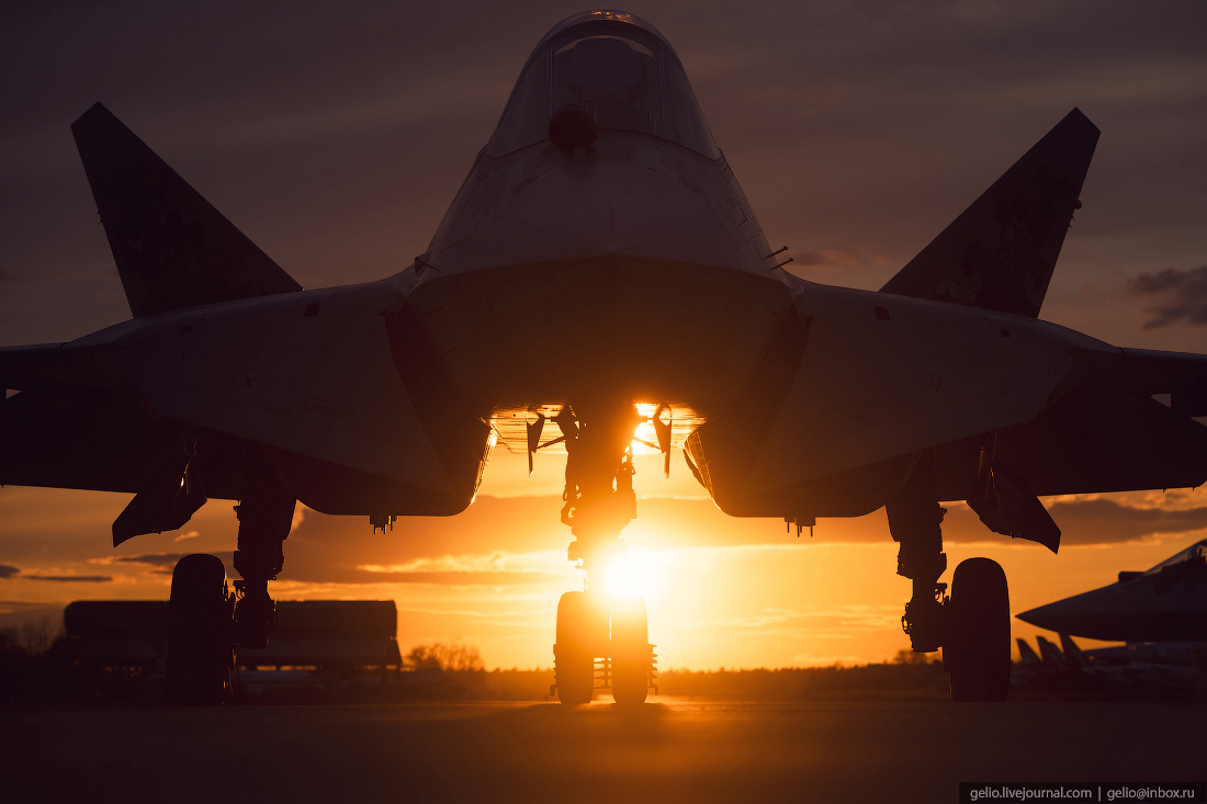 Су-57 истребитель. Су-57 истребитель фото. Су-57 с ракетами.