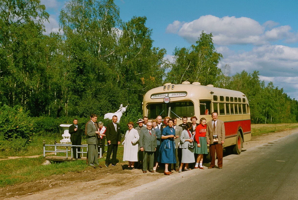 Советские туристы за границей