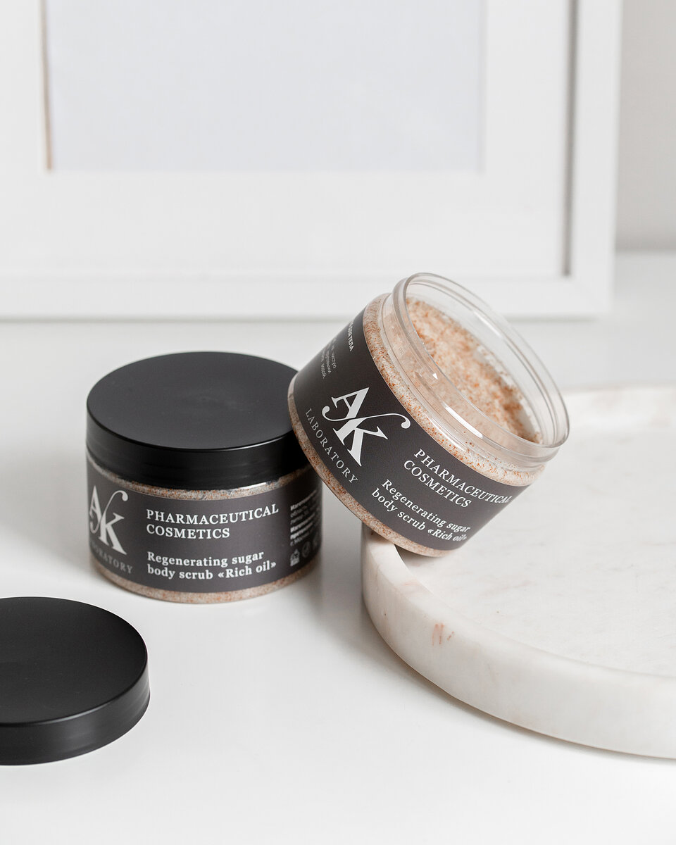 Обновляющий сахарный скраб для тела, 300 ml