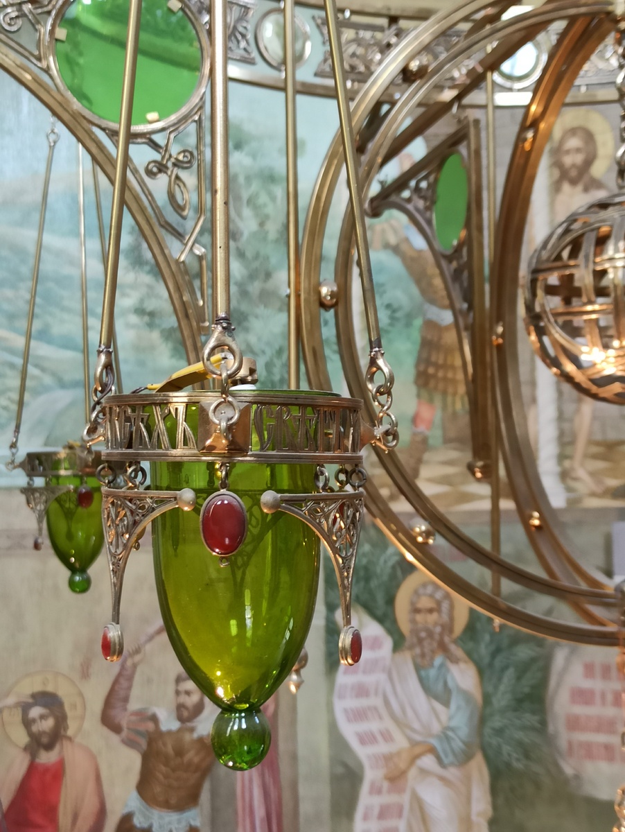 зеленый цвет в интерьере создает совершенно неповторимую атмосферу