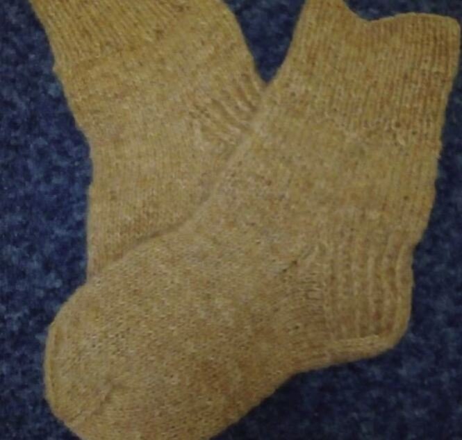 Вот эти - самые простые, для тепла, из толстой шерсти