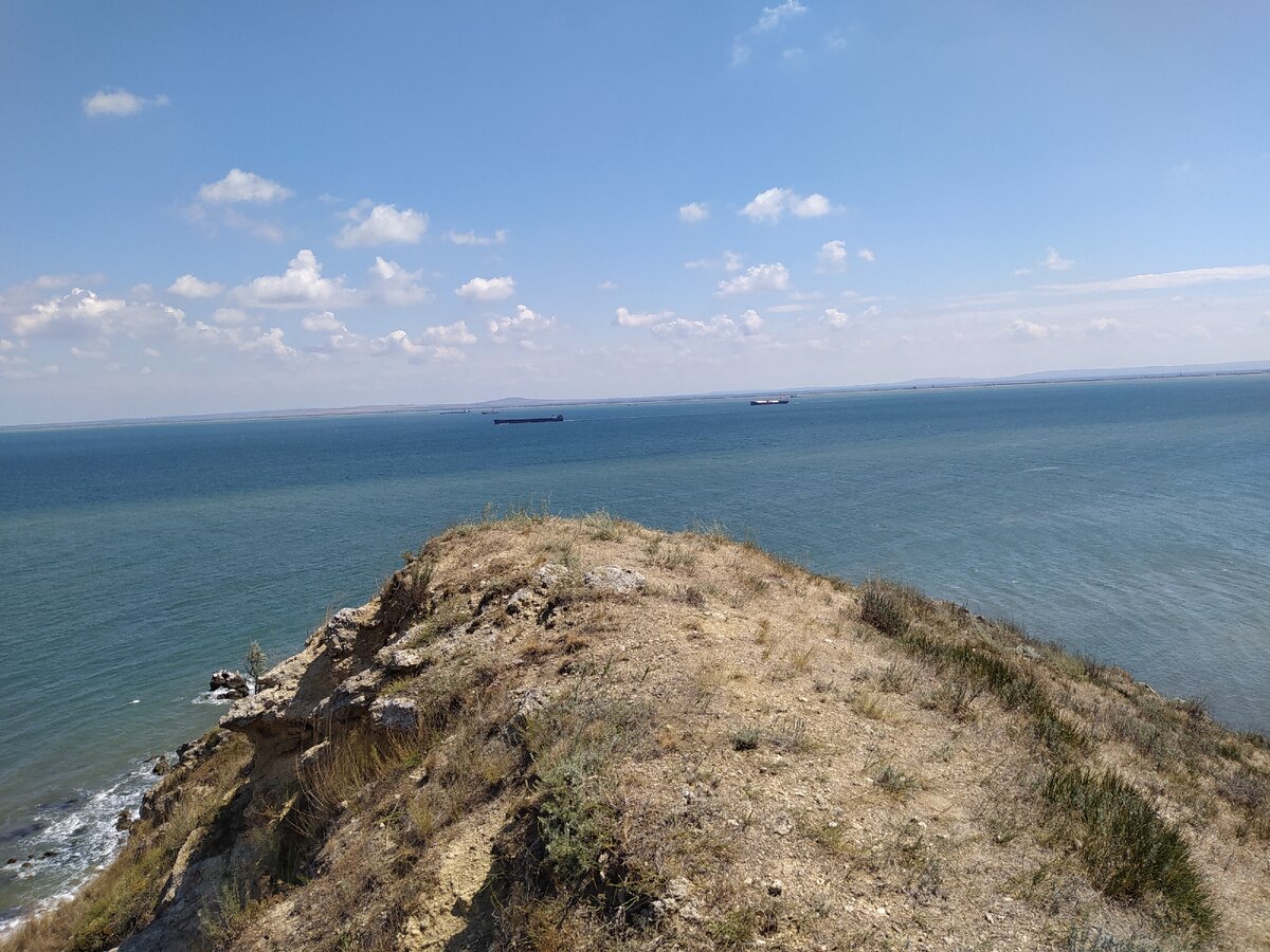 Остров в азовском море