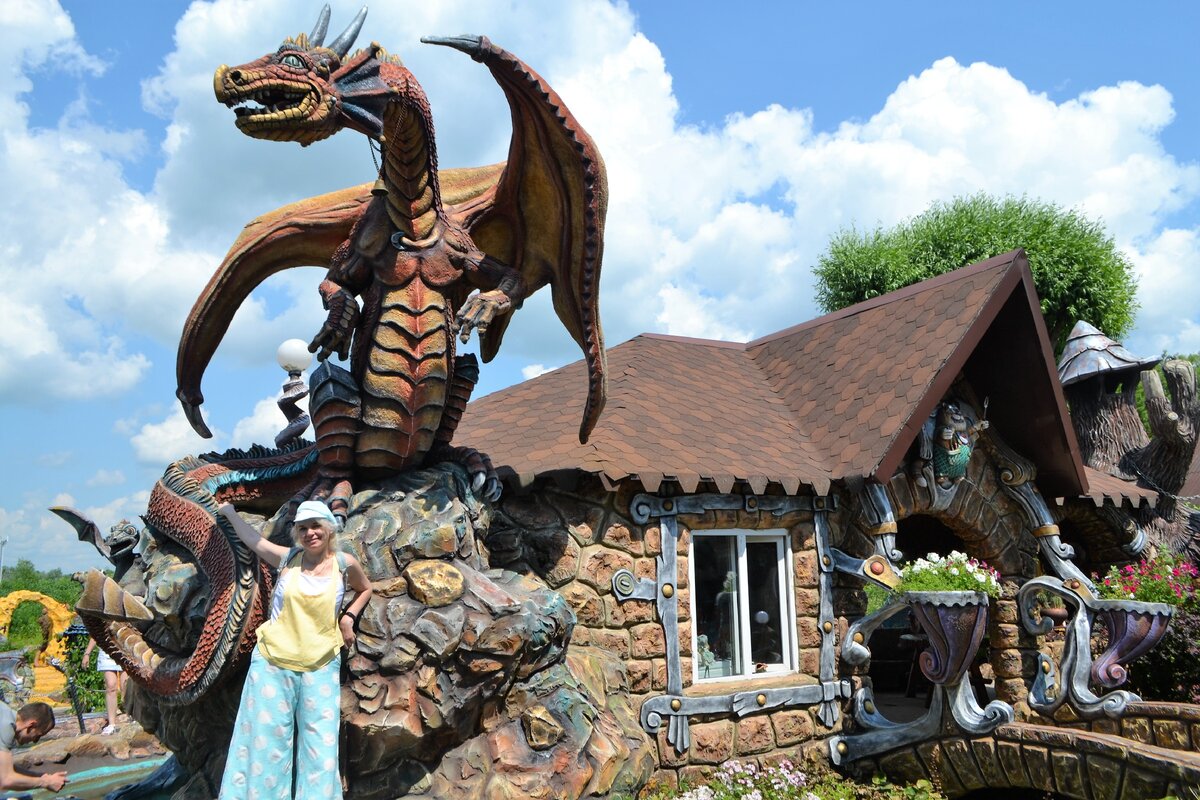 калуга парк вихляндия. парк в калужской области вихляндия. калуга парк вихляндия. калуга козельск вихляндия. вихляндия парк в козельске.