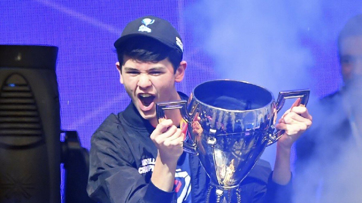 Первый Чемпион Мира по «Фортнайт». Как вы думаете: он гений?