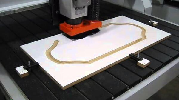 Фрезерование мебельного фасада на ЧПУ-станке