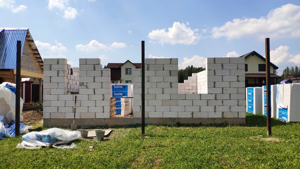 Качественный пеноблок - залог крепких стен вашего будущего дома.