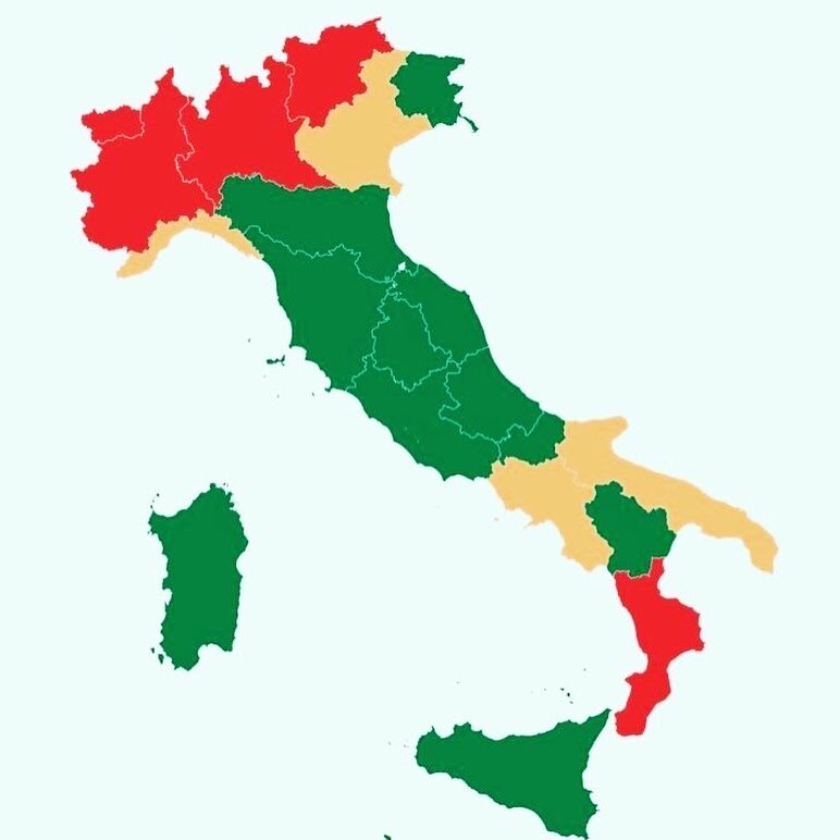 вчера в Италии было три типа "зон" – красные, оранжевые и зелёные, но всё изменилось