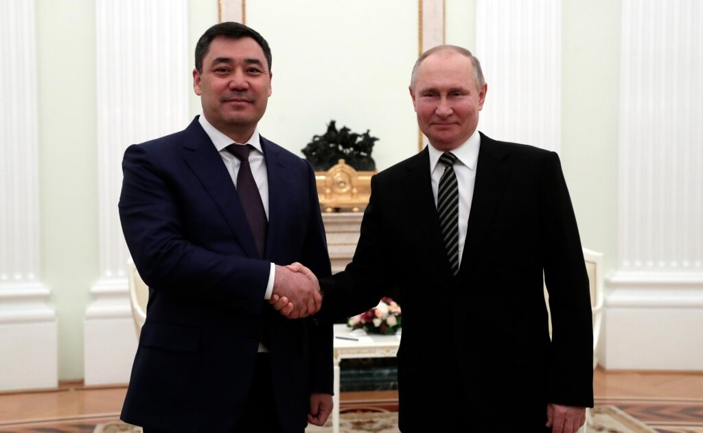 Встреча Владимира Путина и Садыра Жапарова в Кремле