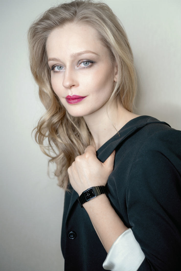 Как режиссёр вдруг понимает, что именно эта актриса должна играть Анфису? Как этот выбор случается? Магия? Творческий порыв? Или чья-то настойчивая подсказка?