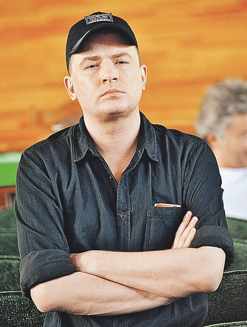 Андрей Михайлович Дани́лко — украинский актёр, певец, композитор, поэт-песенник, юморист-пародист, режиссёр, сценарист, продюсер и телеведущий, народный артист Украины. Источник для фото - Яндекс