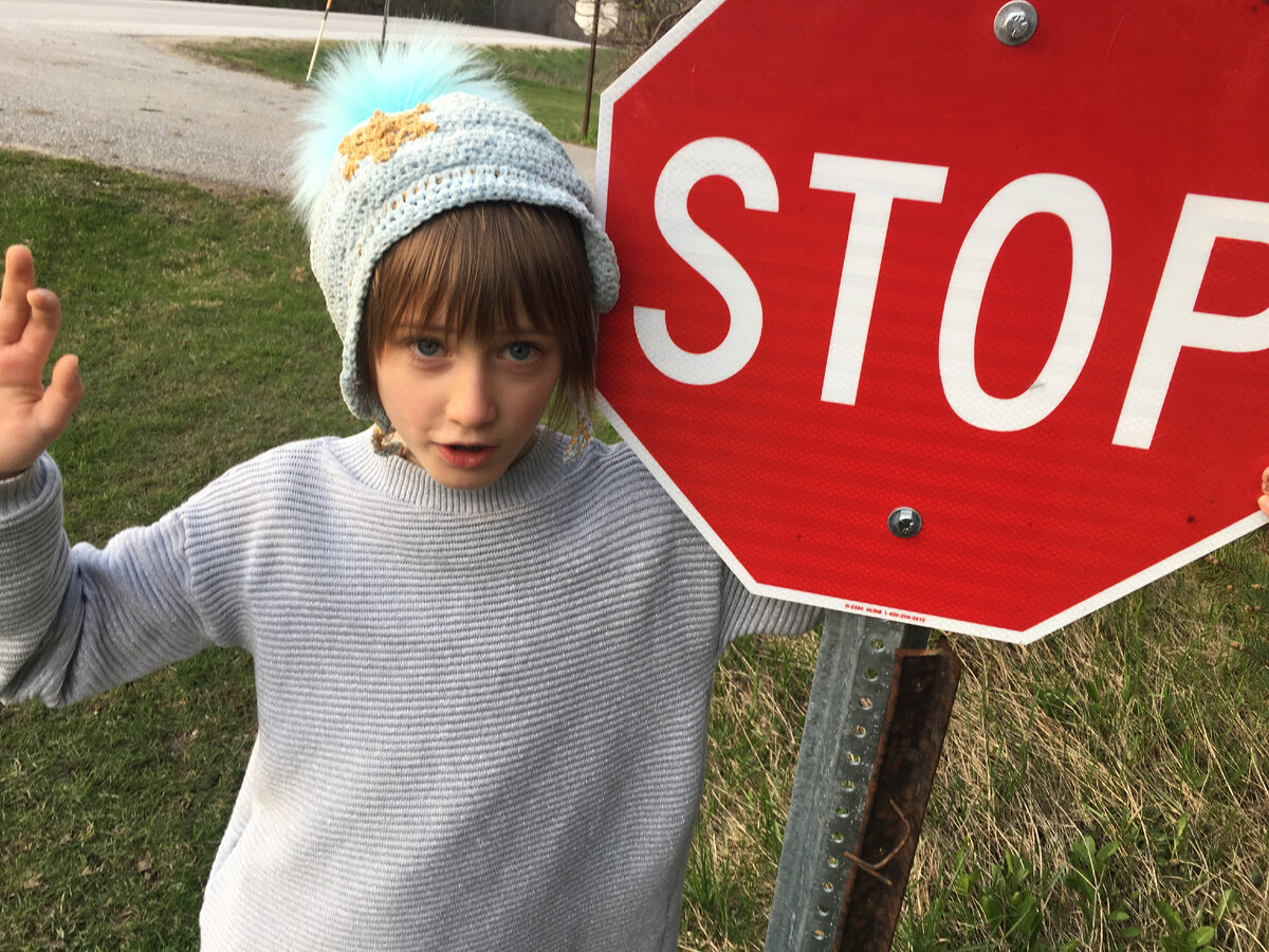 Негодование толпы в лице моей дочери.